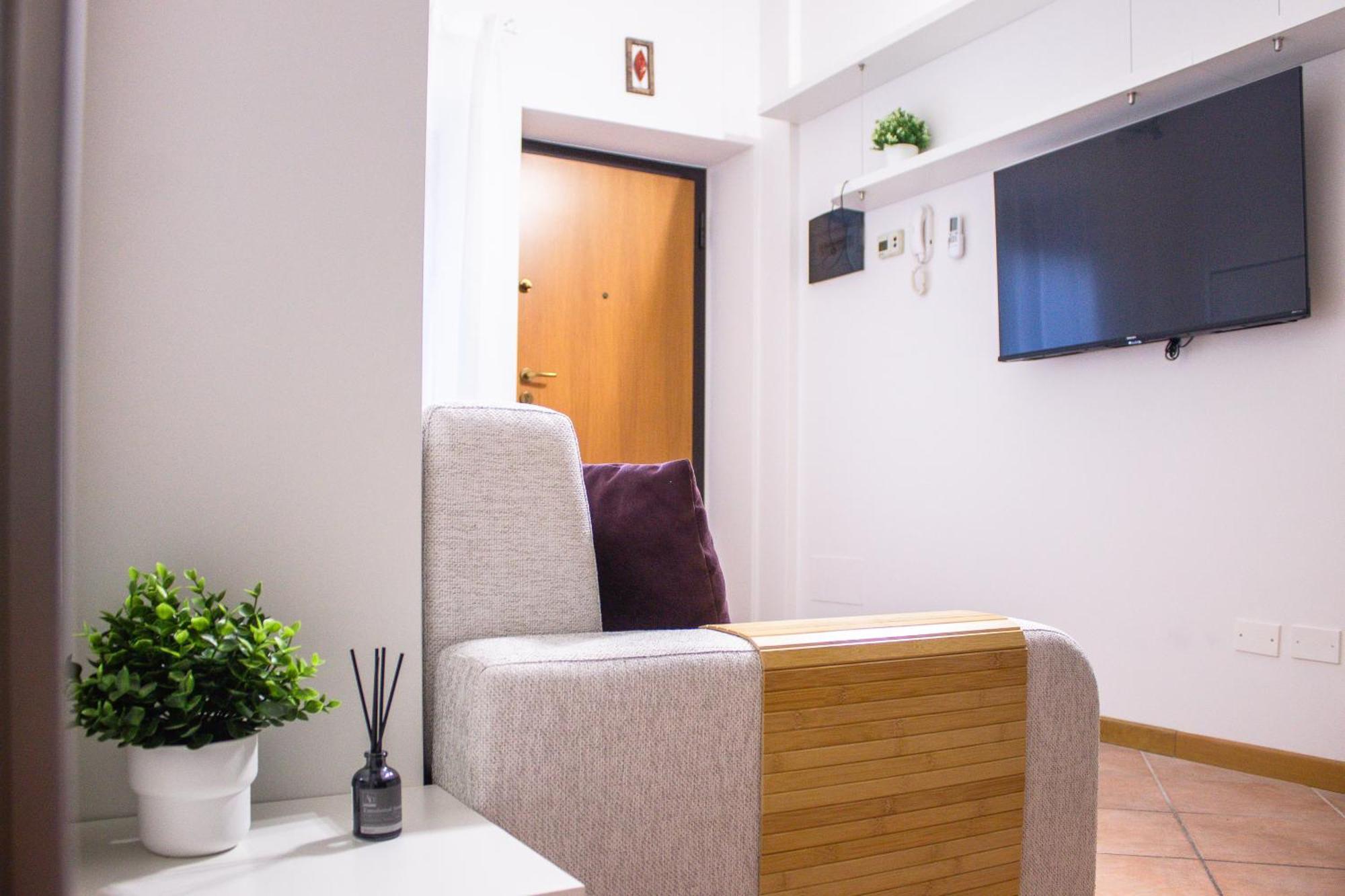 Urban Living - Navigli Bocconi Milan